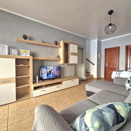 Spacious Independent Chalet Next The Airport - Sea San Isidro  Exteriör bild